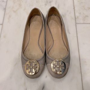 100% Authentic, heavily used/soiled Grey Tory Burch Reva flats. Size 8. No box.